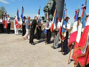 2022 08 21 TOULON HOMMAGE AUX MARINS DU SOUS MARIN LA GALATEE (17)
